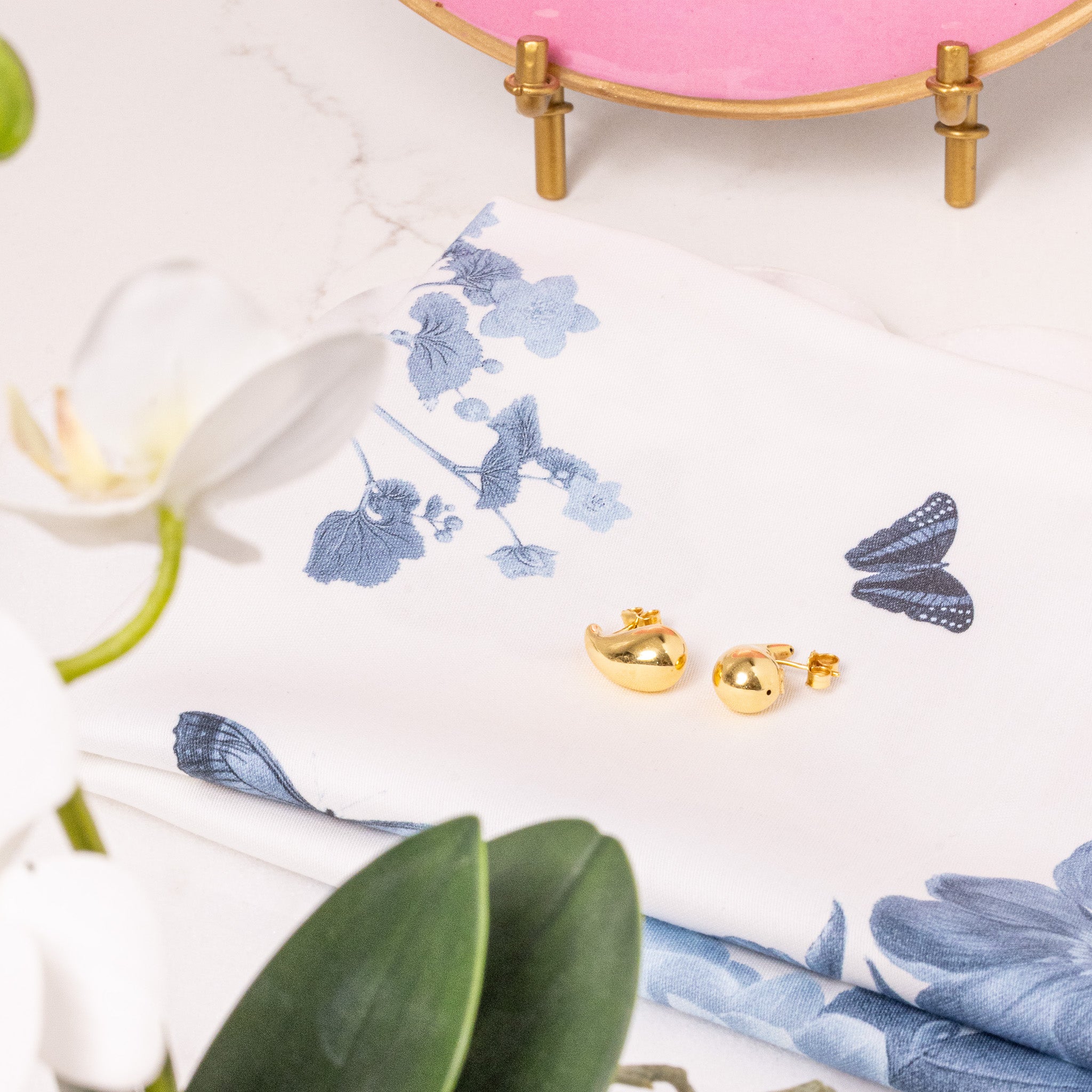 14k Gold Teardrop Earrings