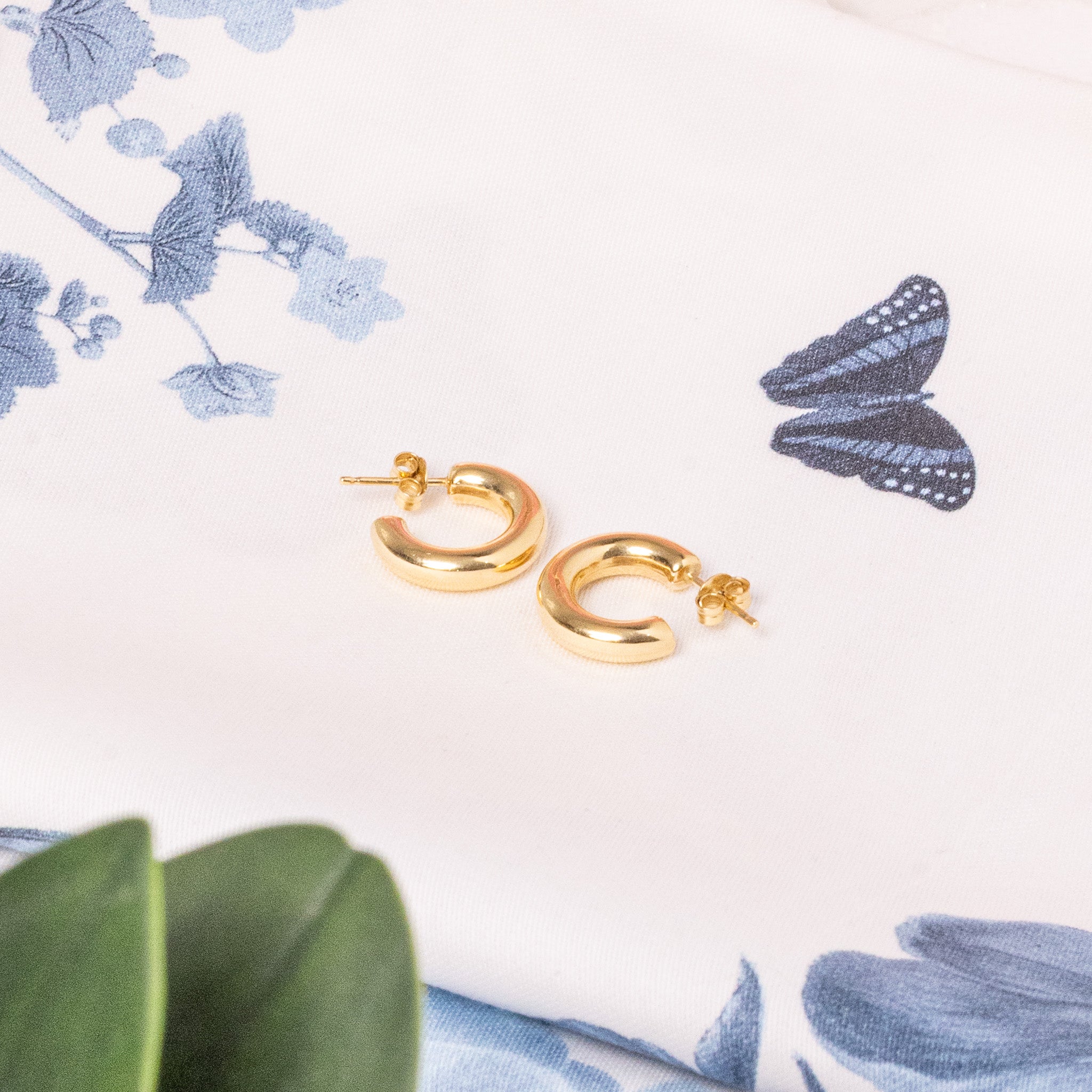 14k Gold puffed Hoop Earrings