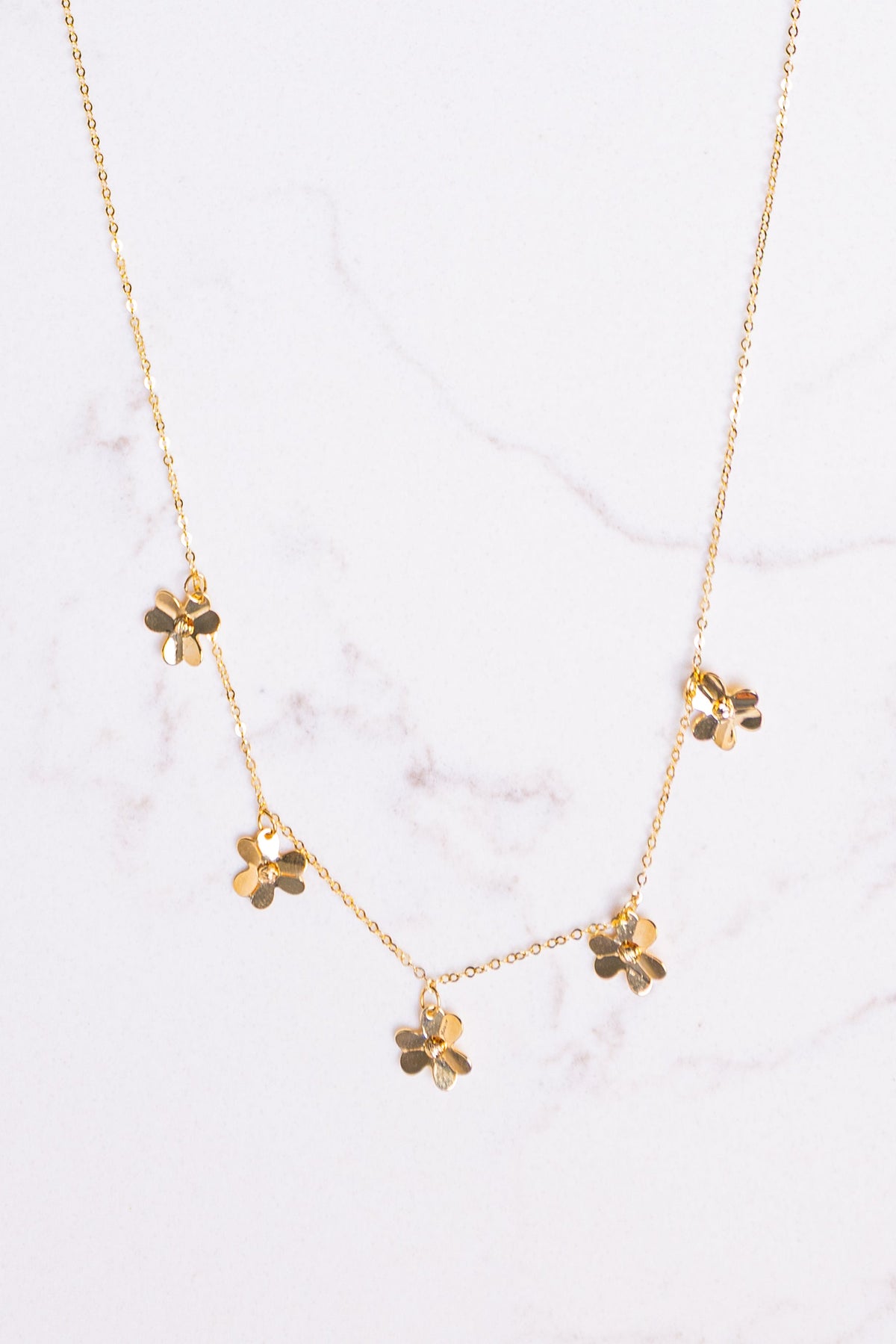 14k Gold Dancing Daisy Necklace