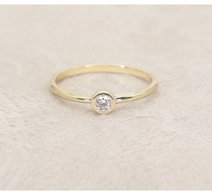 14k Gold & Diamond Solitaire Ring